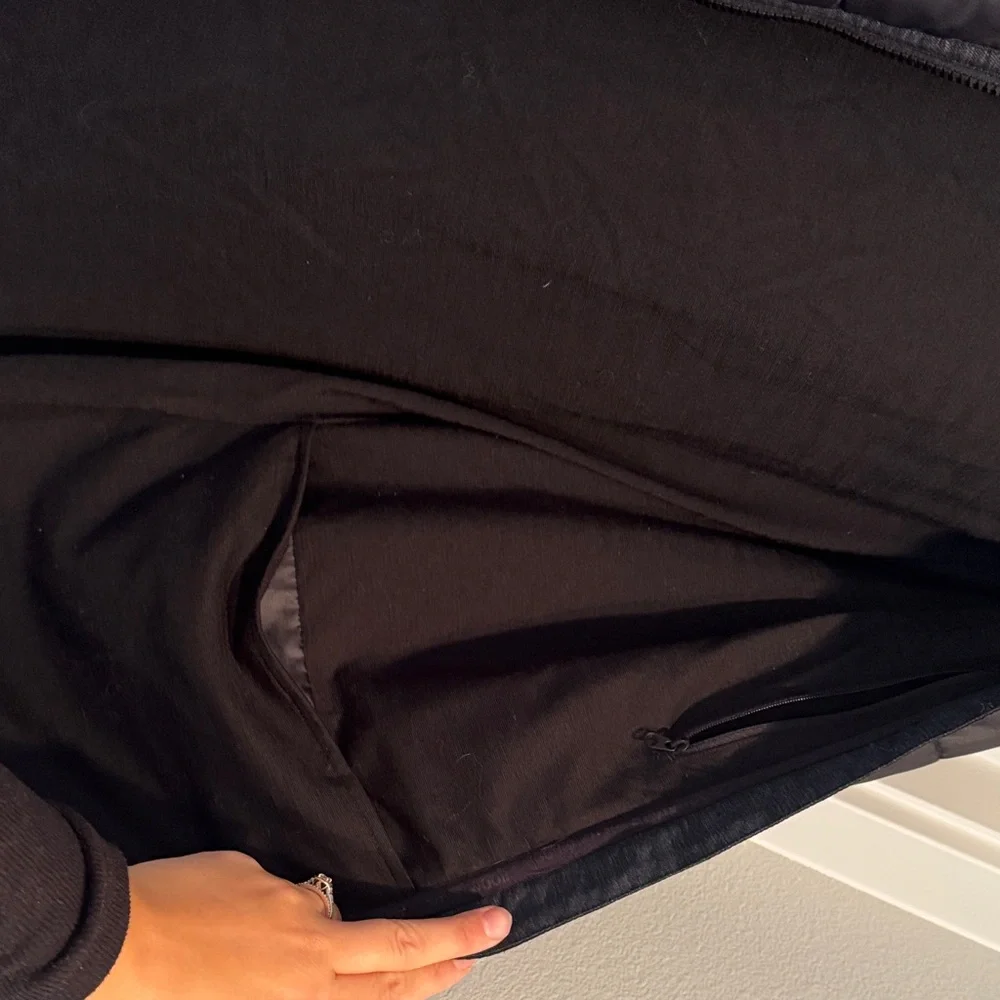 Women's Black Quilted Smartwool Jacket - Picture 6 of 8